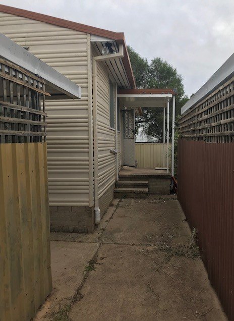 6 Flinders Court TUMUT 6