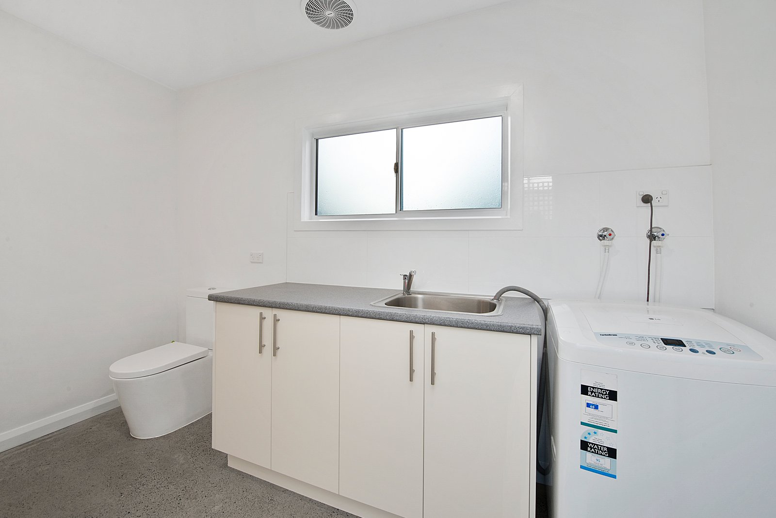 6 Flinders Lane SANDY BAY 4