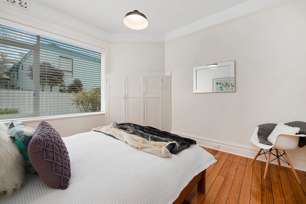 6 Flinders Lane SANDY BAY 5
