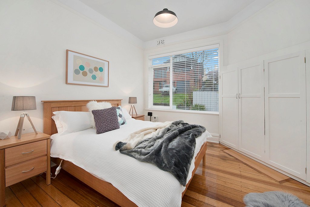 6 Flinders Lane SANDY BAY 7