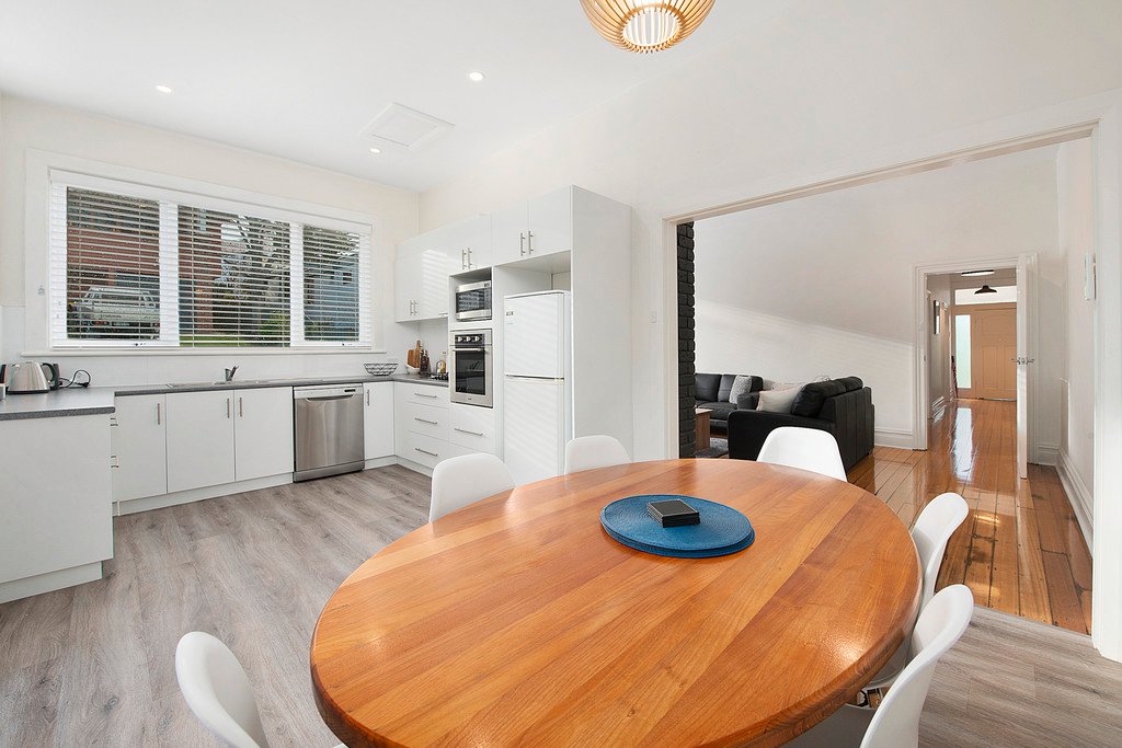 6 Flinders Lane SANDY BAY 13