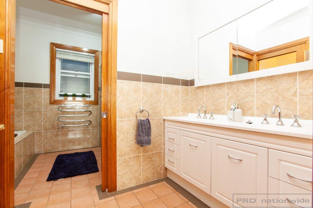 6 Flinders Street EAST MAITLAND 8