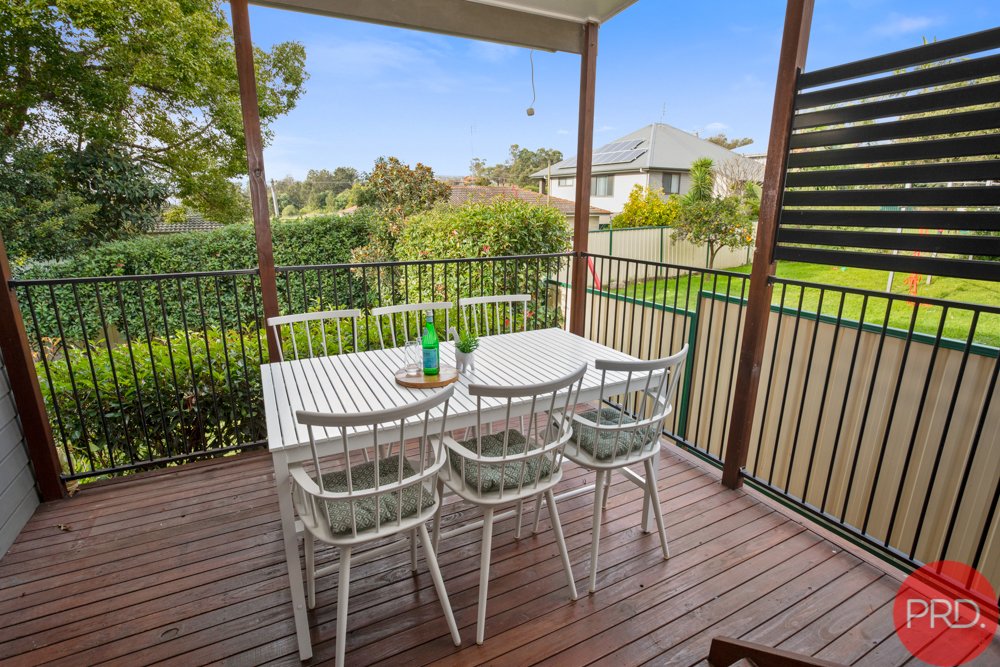 6 Flinders Street EAST MAITLAND 17