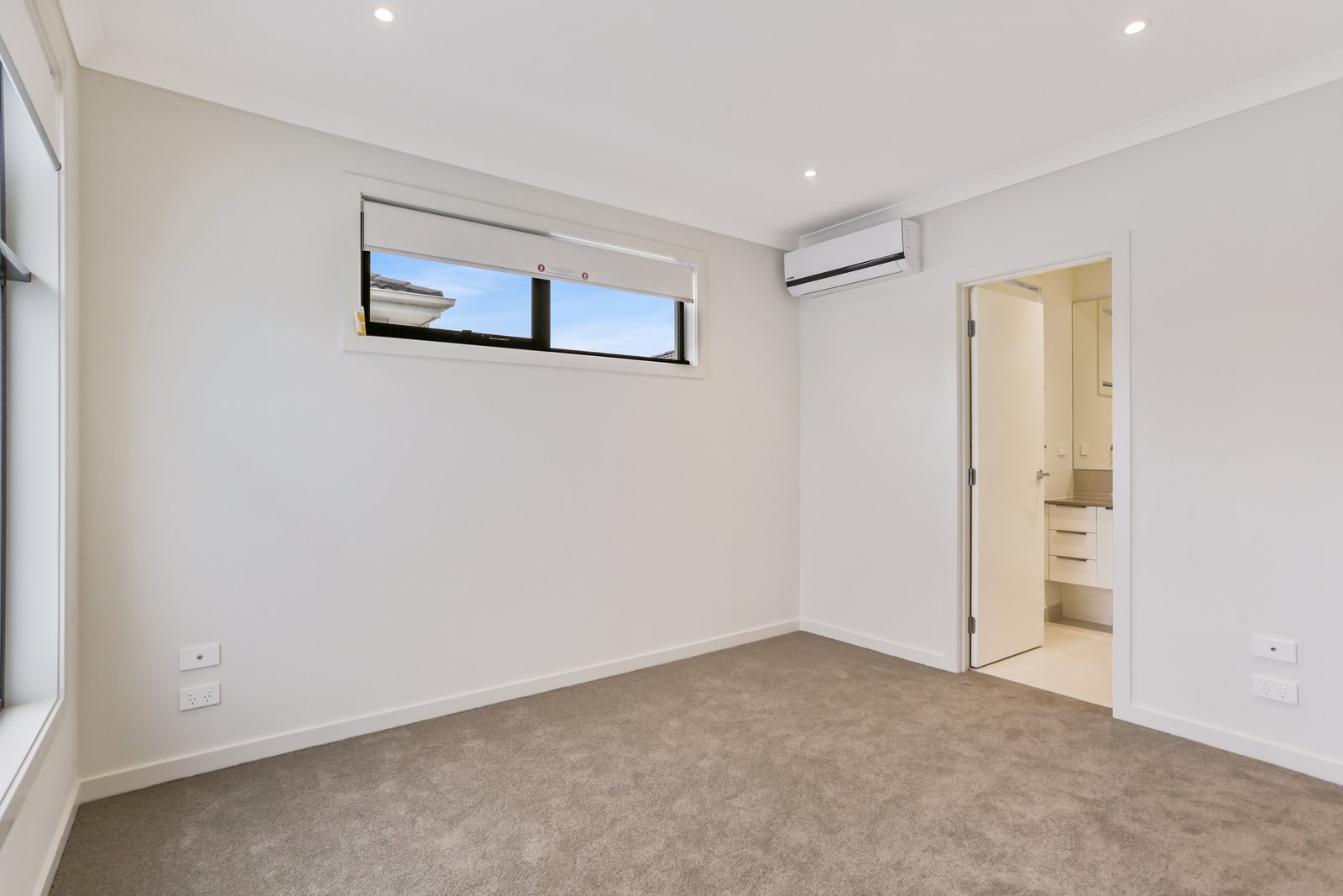 Gallery: 6 Floss Court