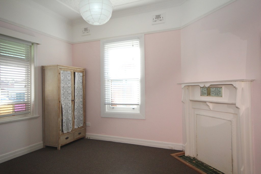 6 Forbes Ave  BELMORE 7