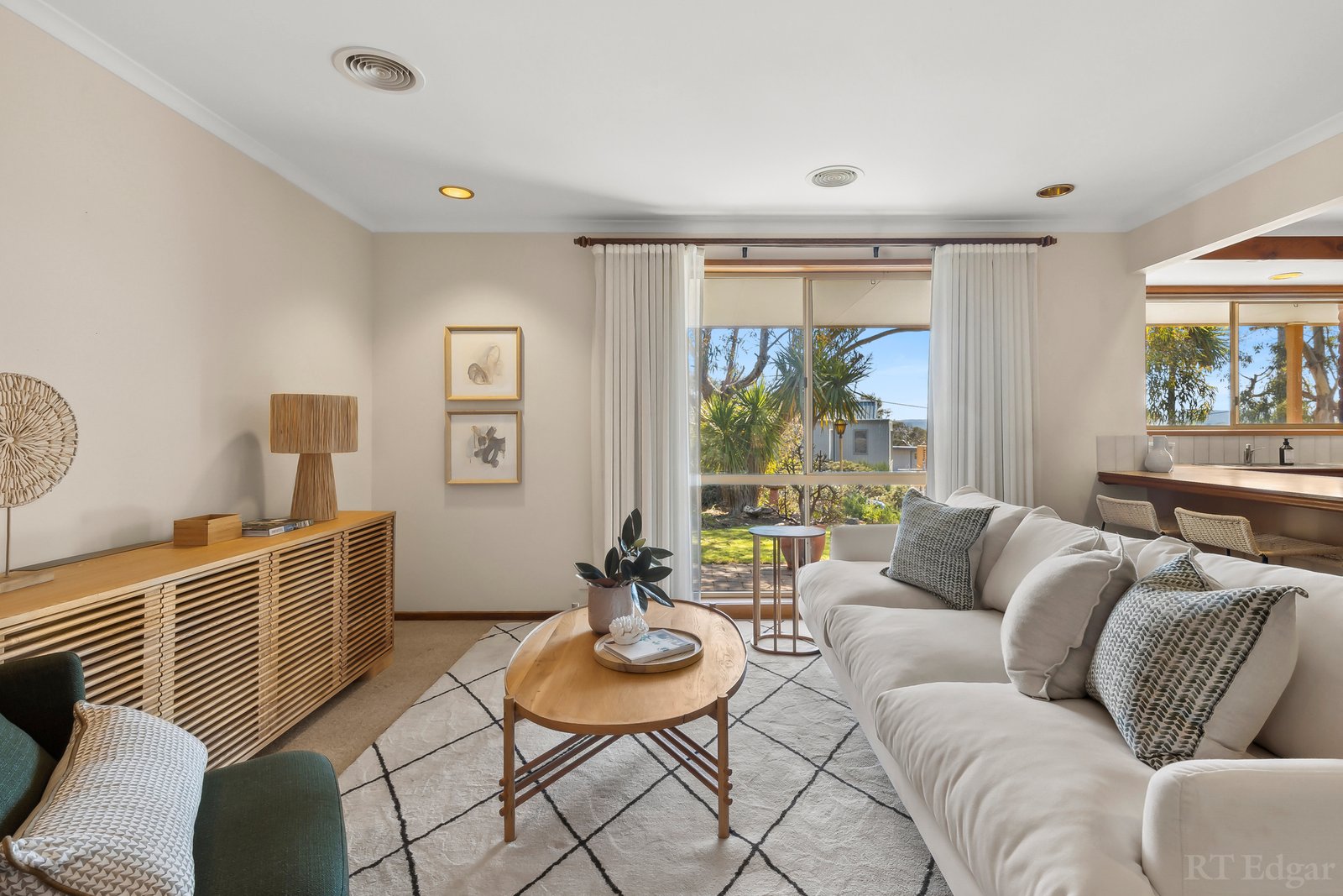 Real Estate and Property in 6 Forrest Court, Anglesea, VIC