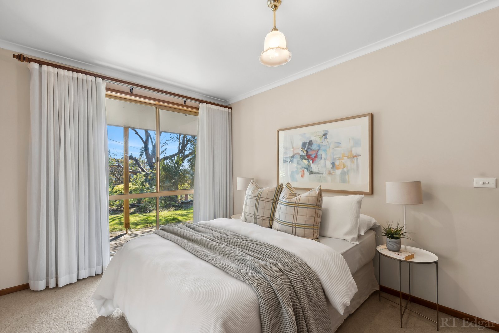 Real Estate and Property in 6 Forrest Court, Anglesea, VIC