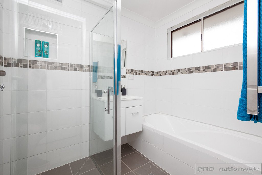 6 Forshaw Close THORNTON 15