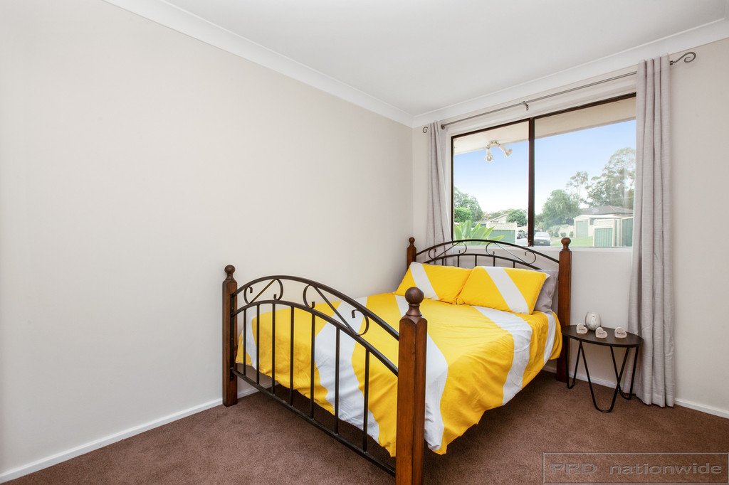 6 Forshaw Close THORNTON 16