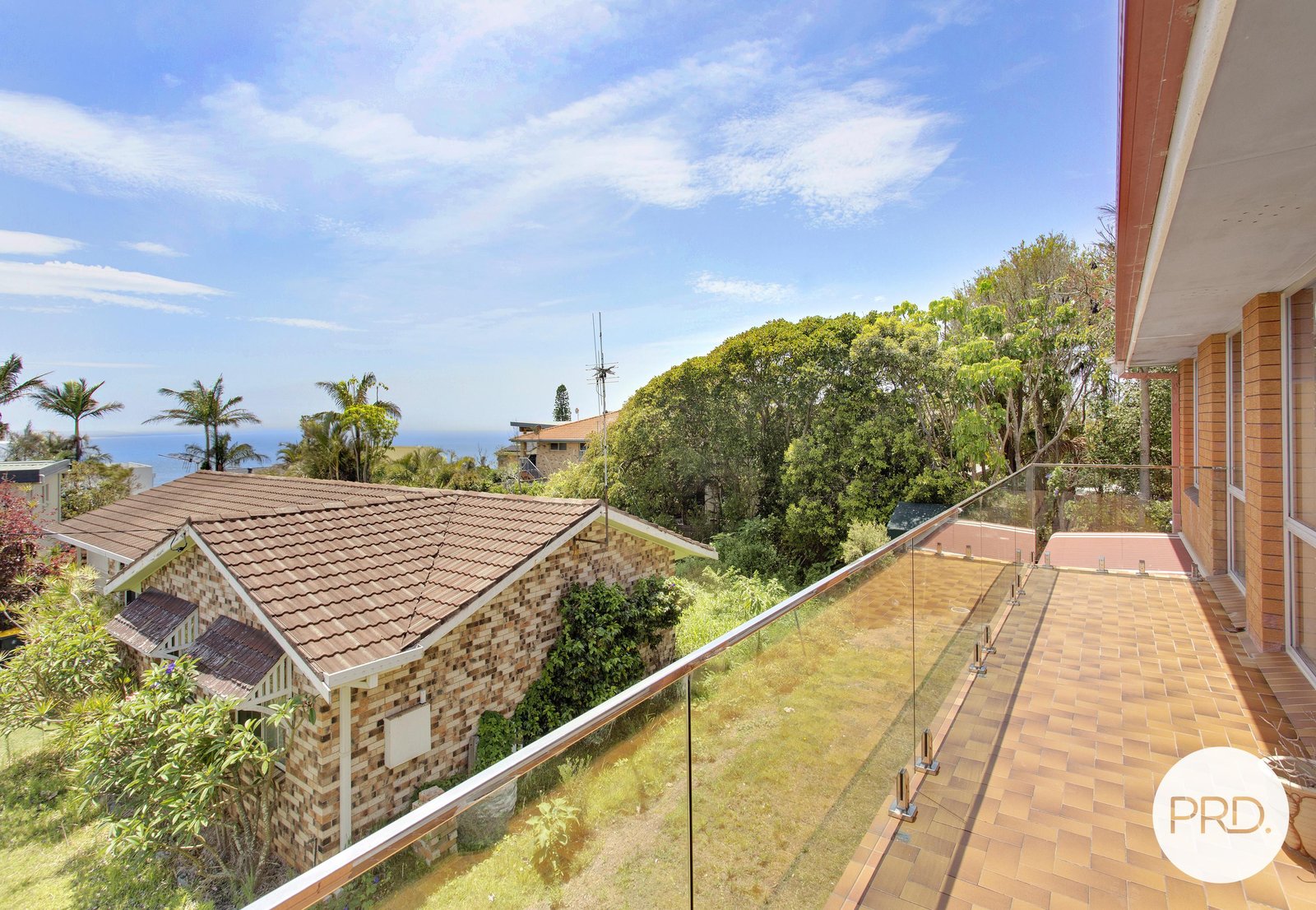 6 Fourth Avenue BONNY HILLS 8