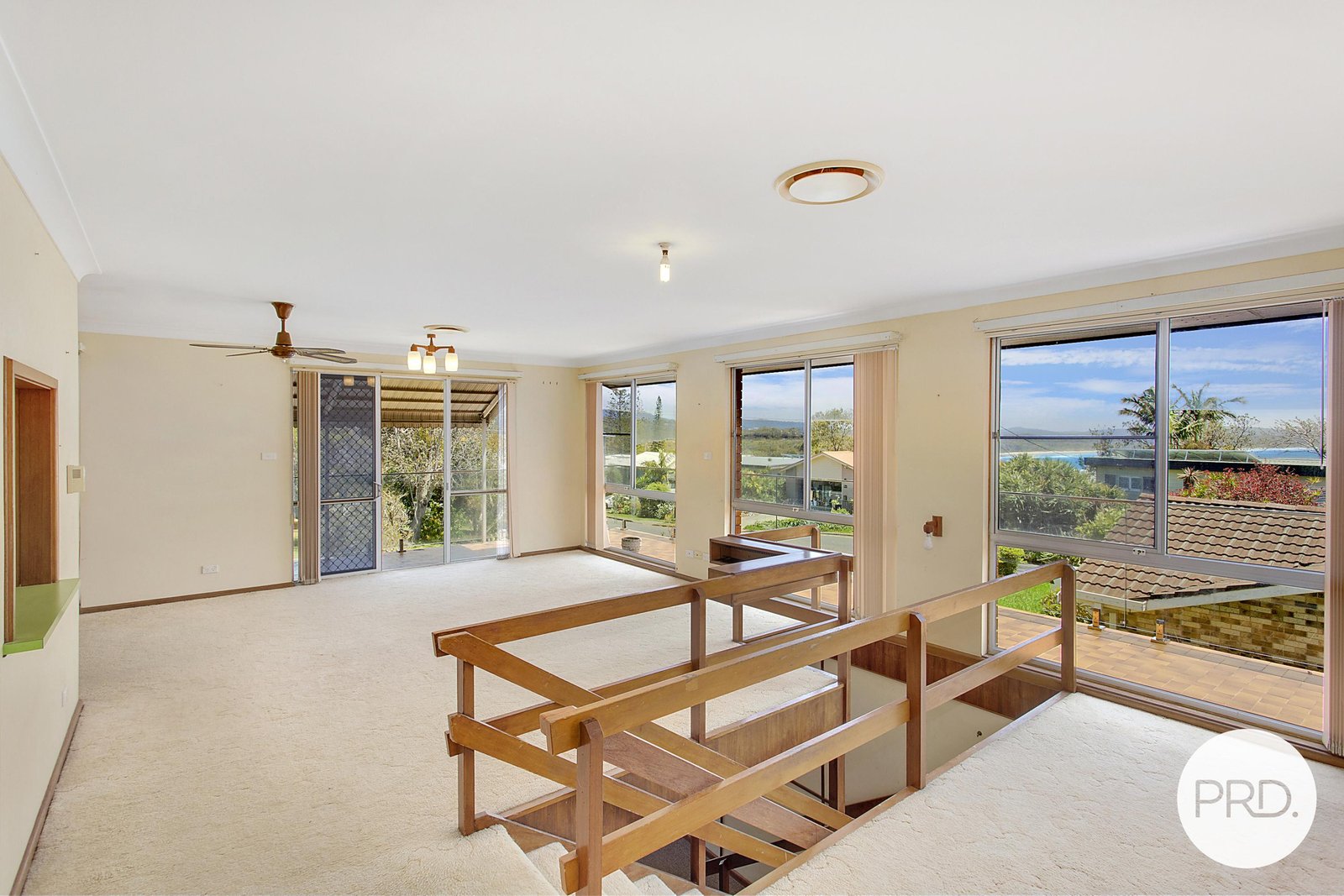 6 Fourth Avenue BONNY HILLS 9