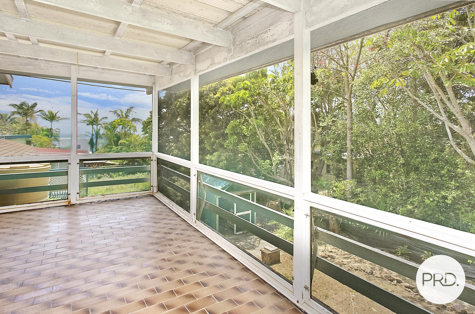 6 Fourth Avenue BONNY HILLS 14