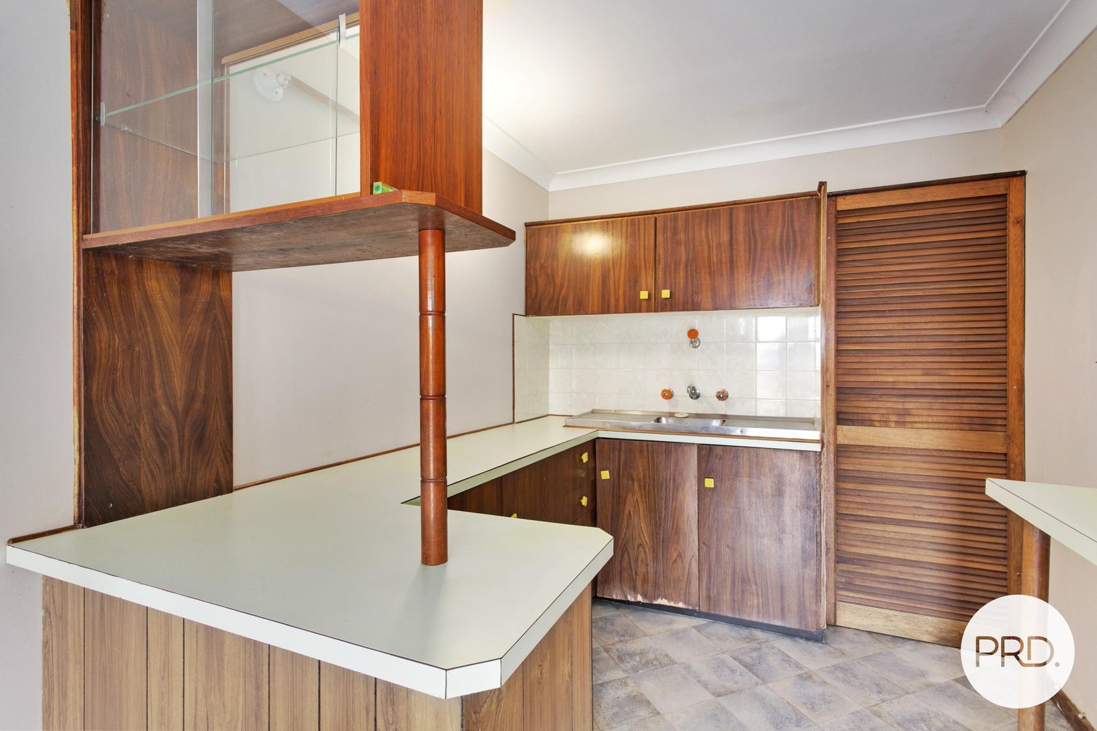 6 Fourth Avenue BONNY HILLS 16