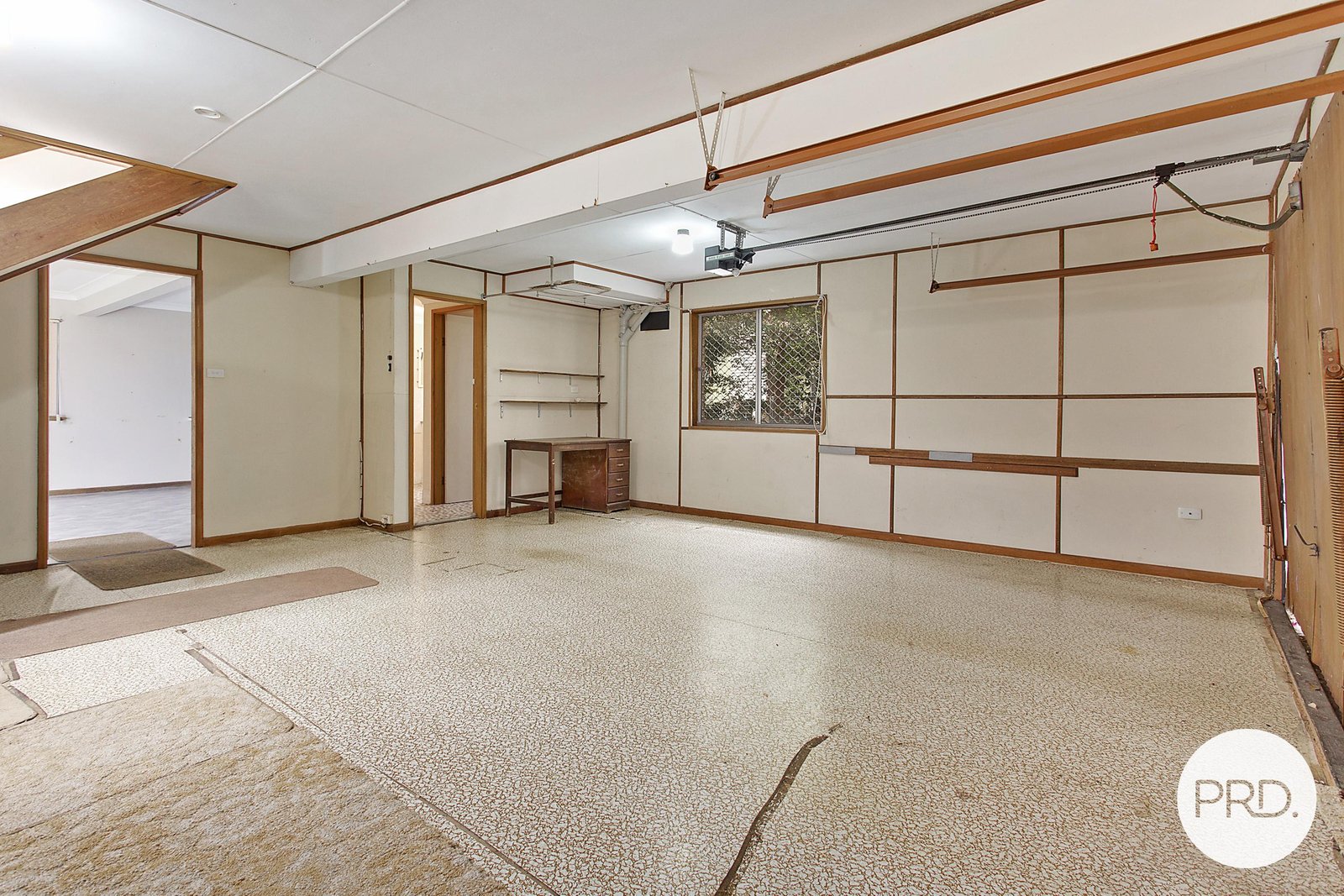 6 Fourth Avenue BONNY HILLS 18