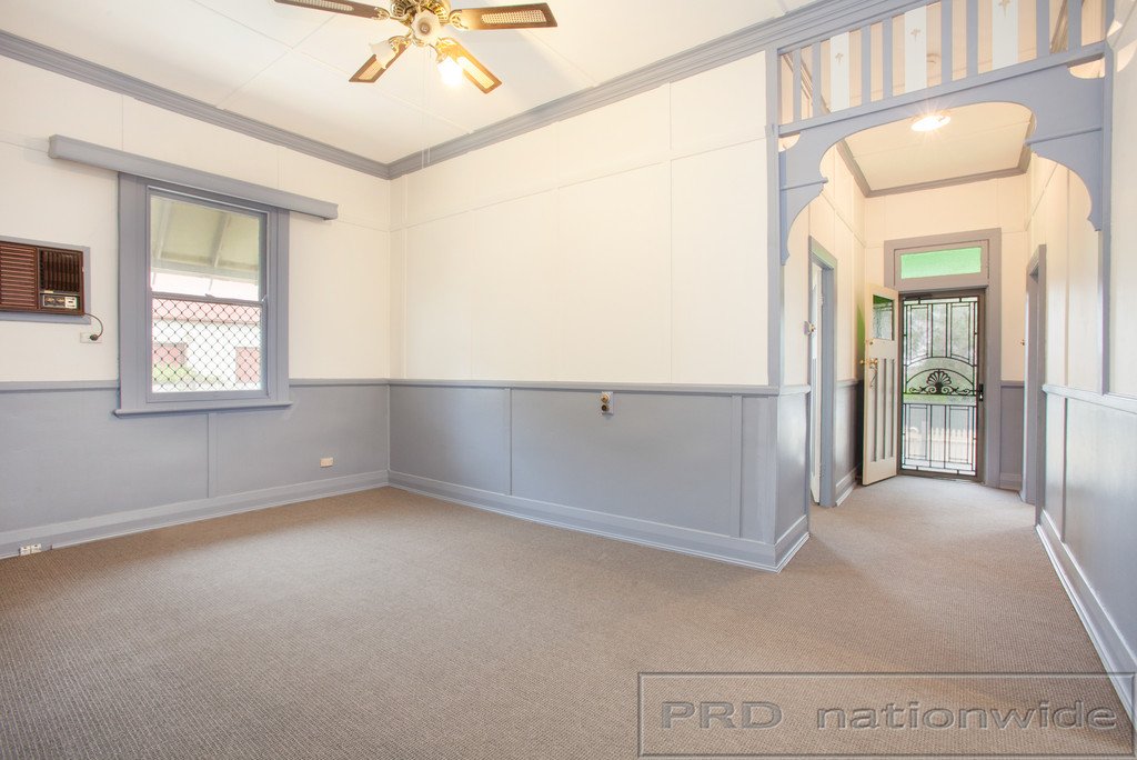 6 Francis St  CESSNOCK 2