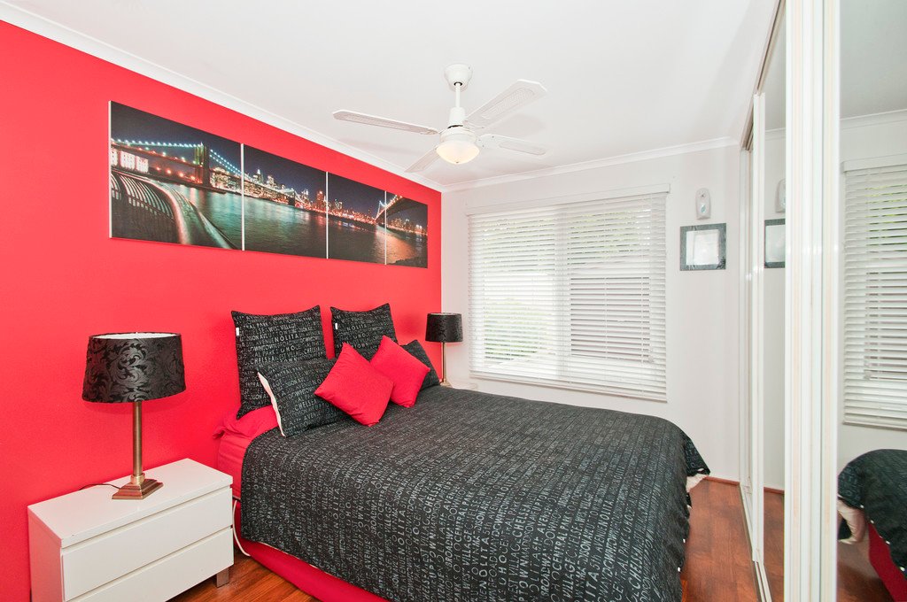 6 Fraser Crescent ALBION PARK 9