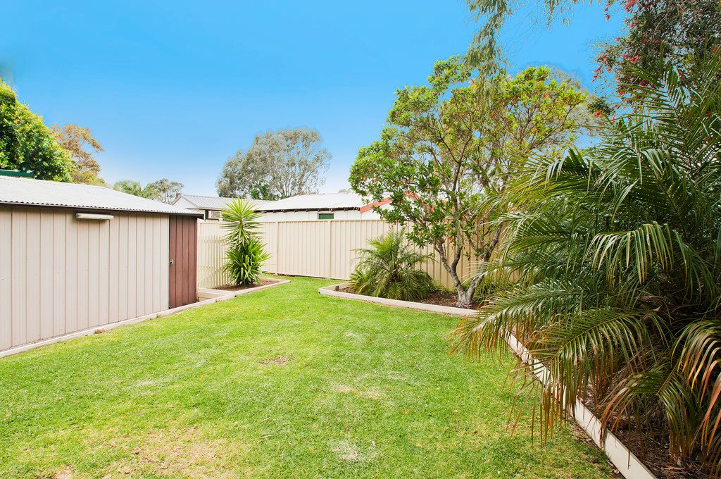 6 Fraser Crescent ALBION PARK 13