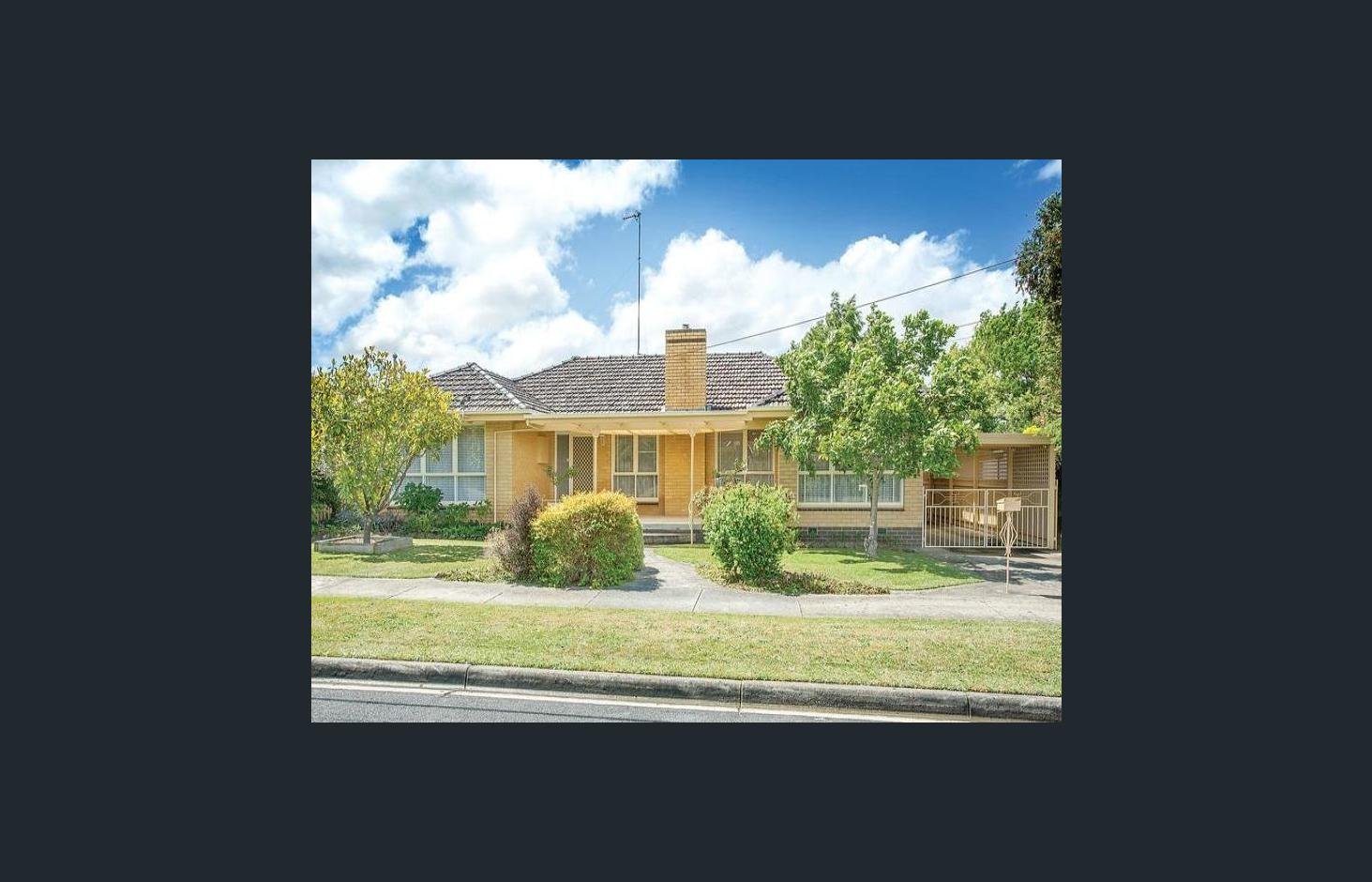 6 Freeman Street WENDOUREE 1