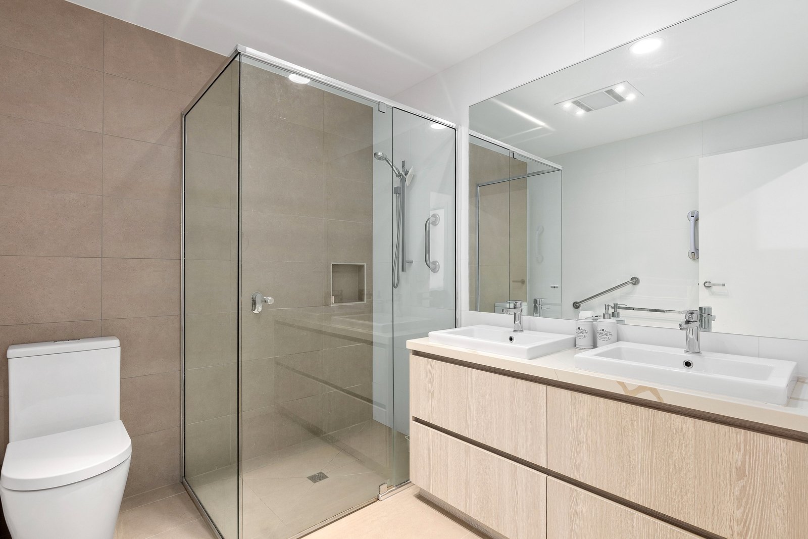 Real Estate and Property in 6 Freycinet Grove, Point Lonsdale, VIC