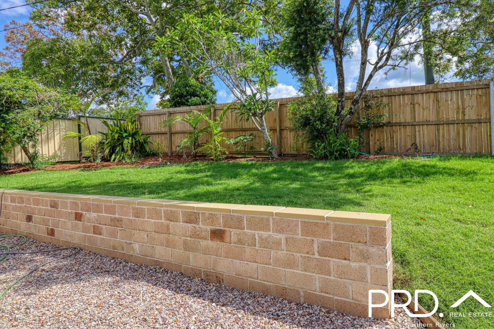 6 Fryer Lane CASINO 19