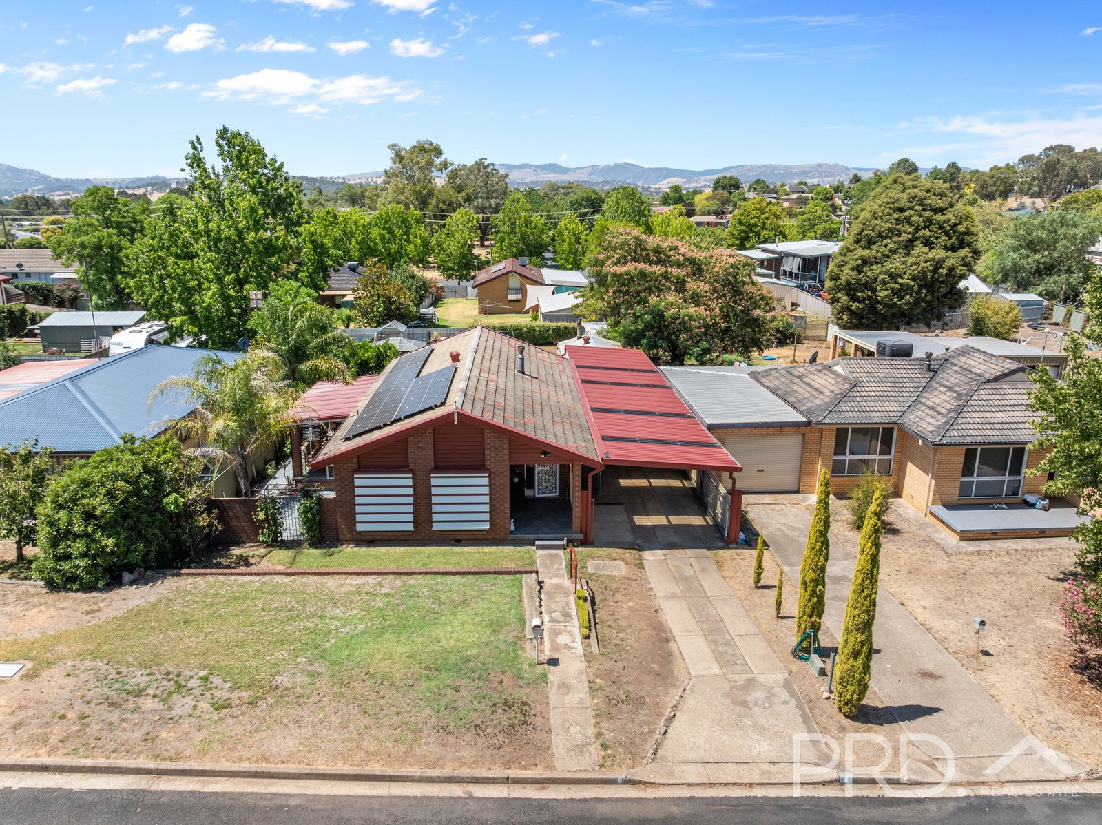 6 Gadara Place TUMUT 18