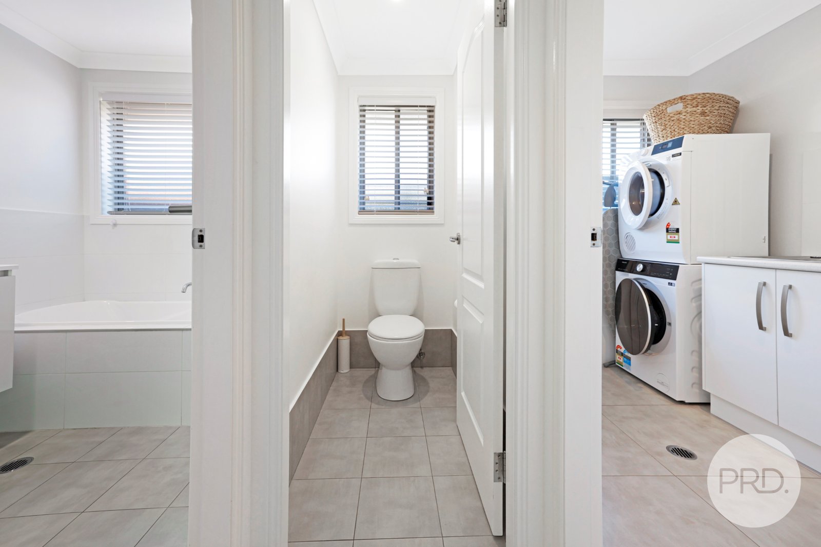 6 Galloway Place TAMWORTH 14