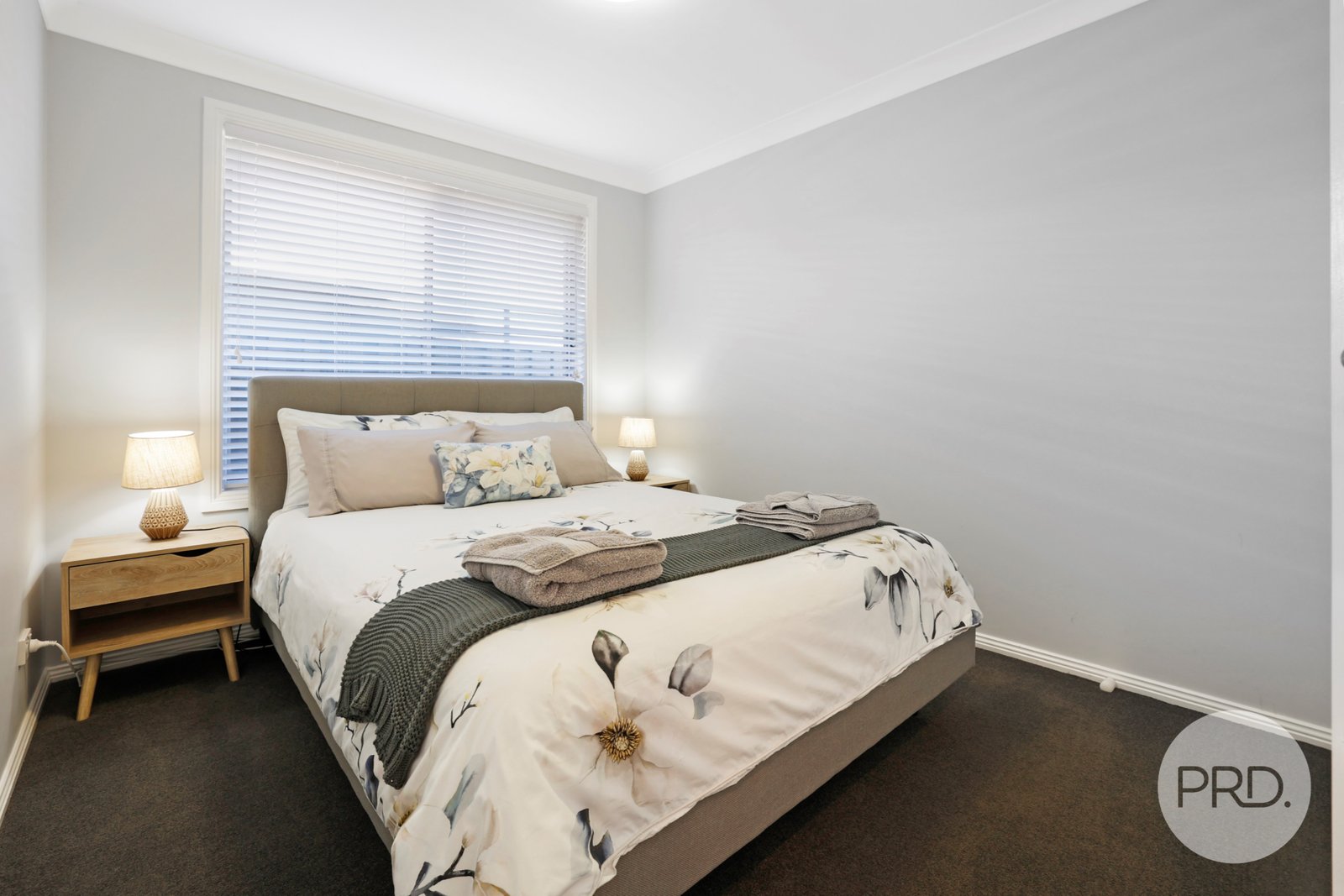 6 Galloway Place TAMWORTH 16