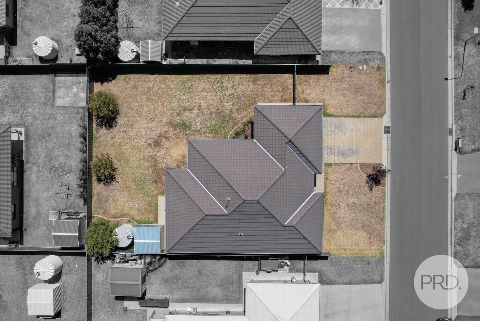 6 Galloway Place TAMWORTH 21