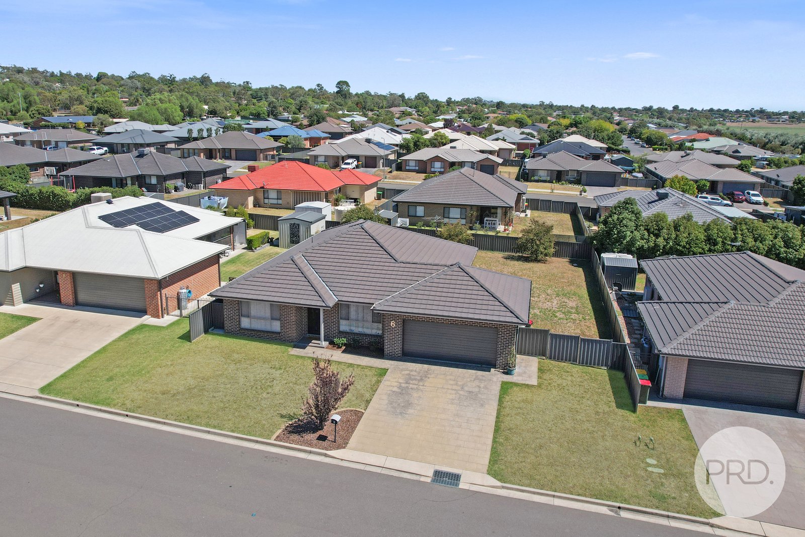 6 Galloway Place TAMWORTH 22