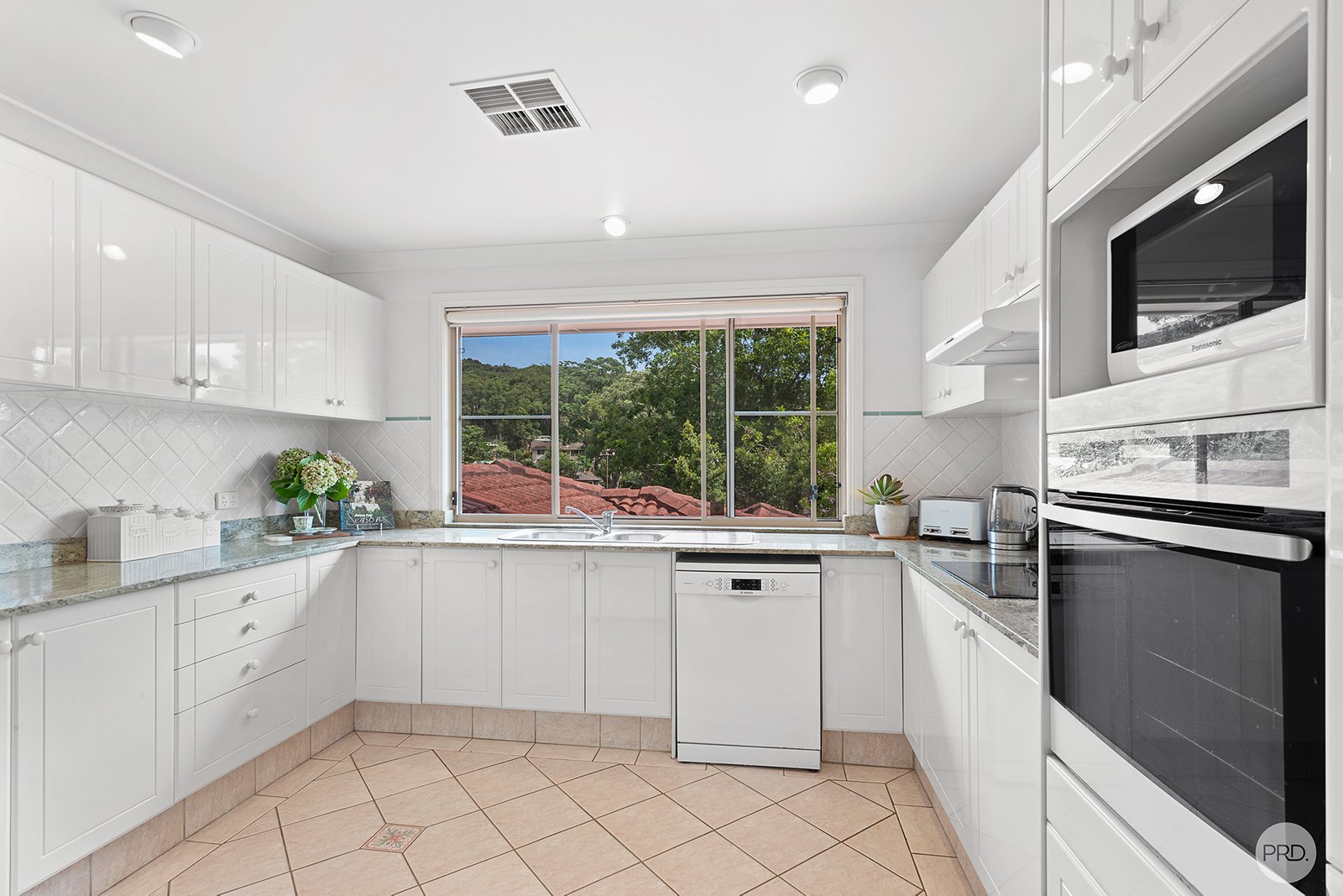 6 Garden Place SHOAL BAY 7