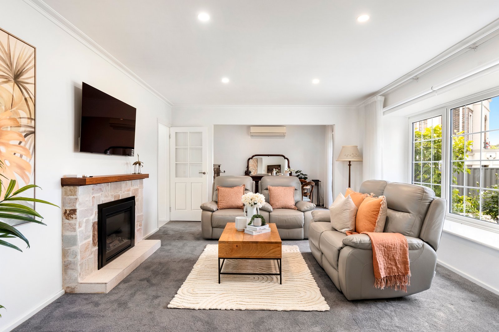 Gallery: 6 Garrick Court