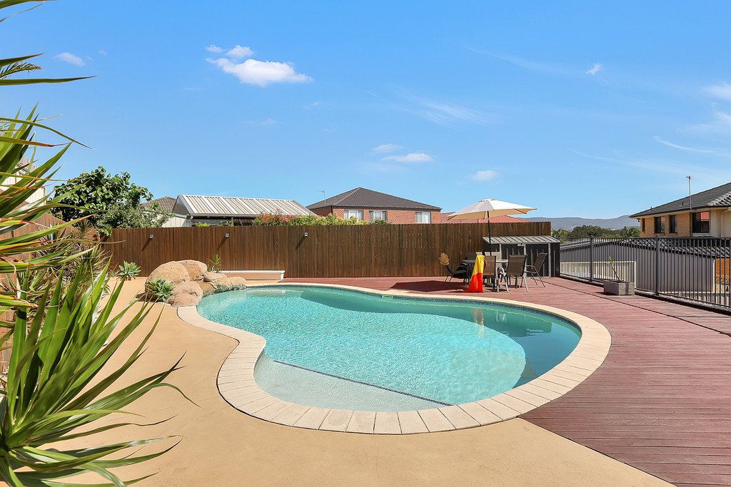 6 Gerrong Close KANAHOOKA 10