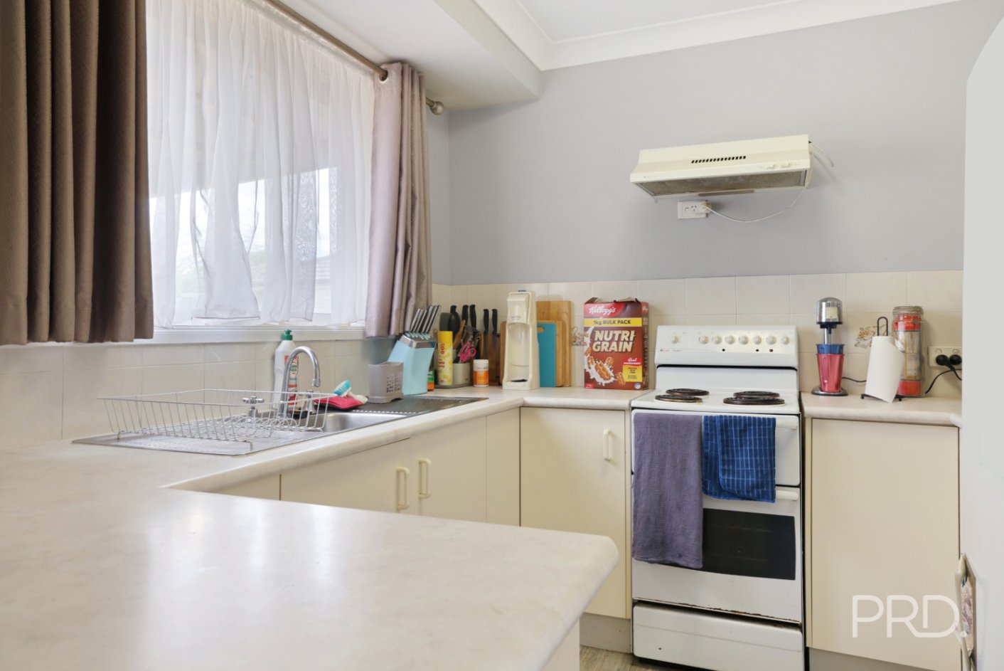 6 Giles Place TAMWORTH 3