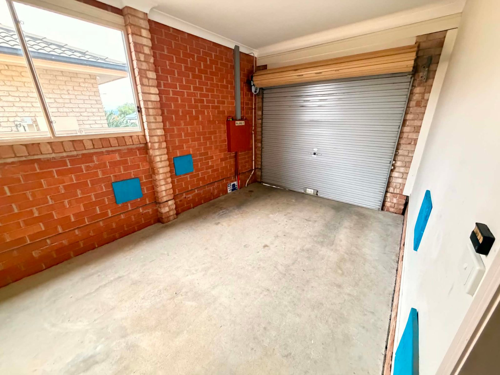 6 Giles Place TAMWORTH 8