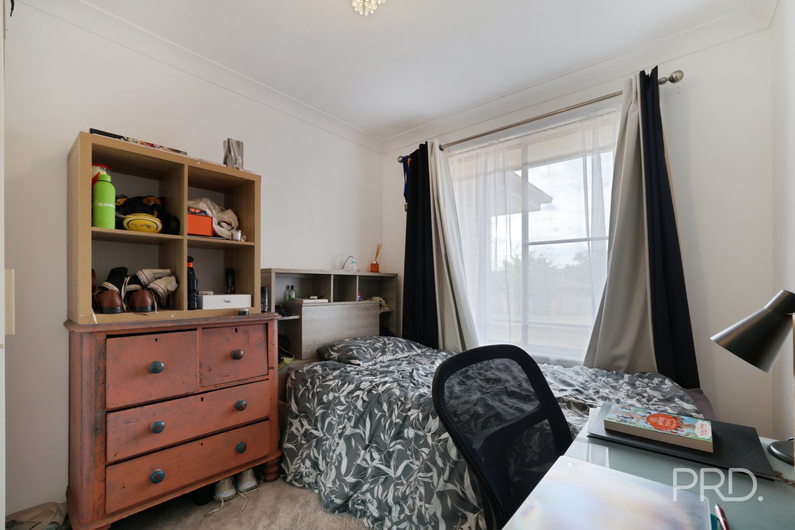 6 Giles Place TAMWORTH 9