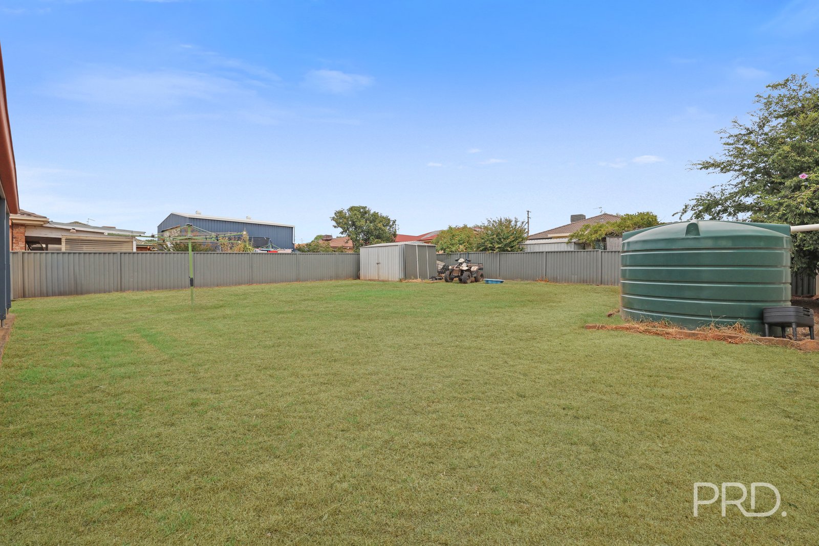 6 Giles Place TAMWORTH 11