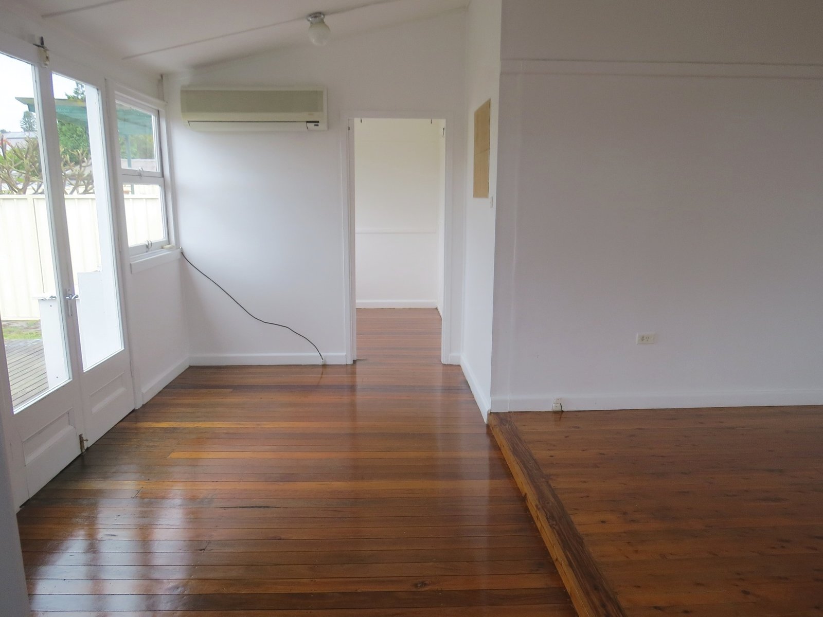 6 Gipps Avenue LITTLE BAY 3