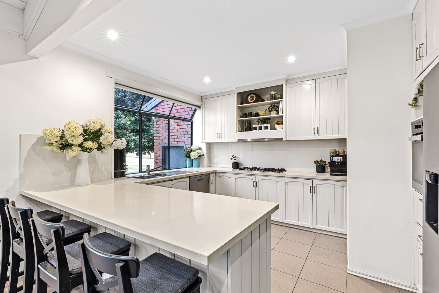 Gallery: 6 Gleno Court