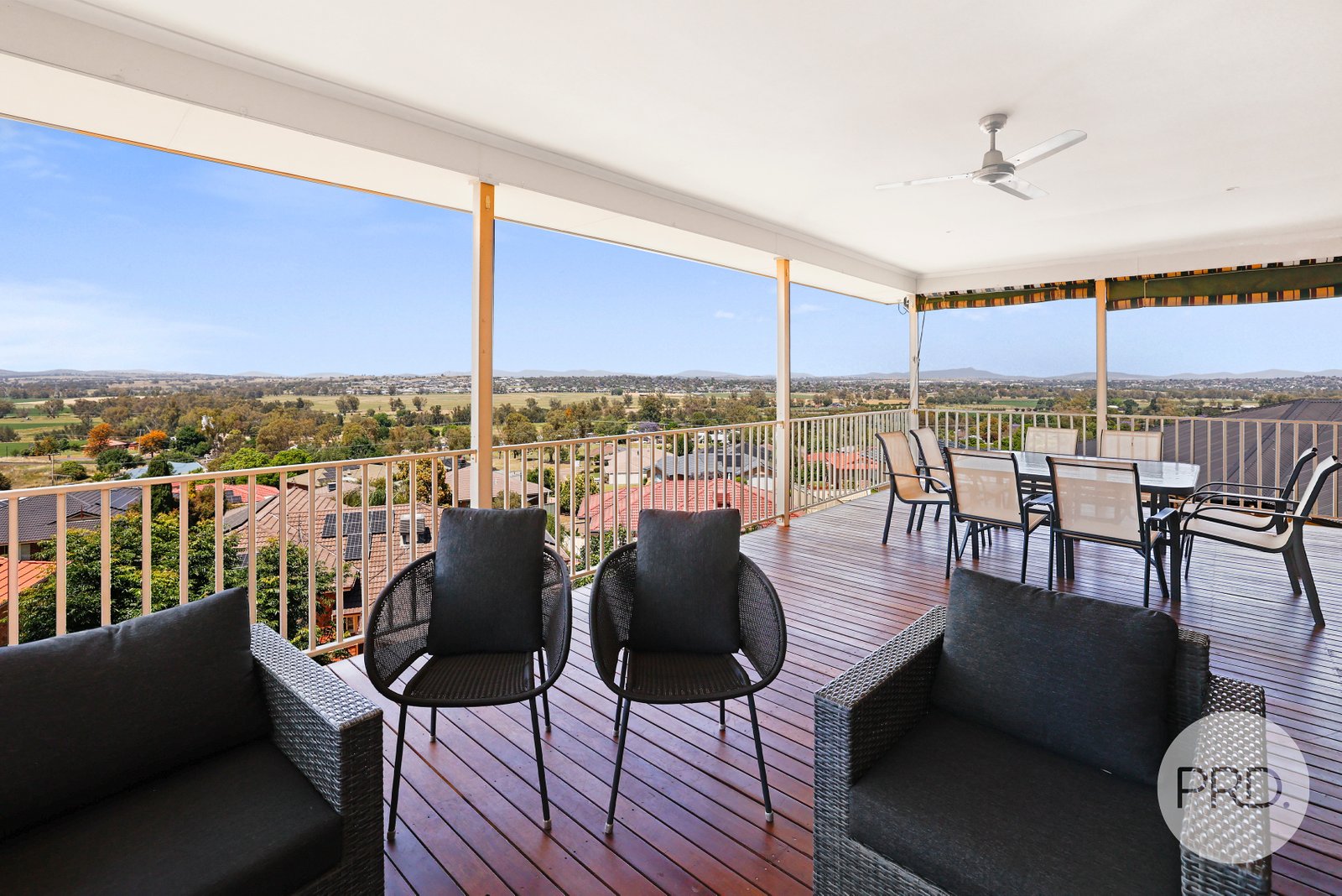 6 Glenview Place TAMWORTH 1