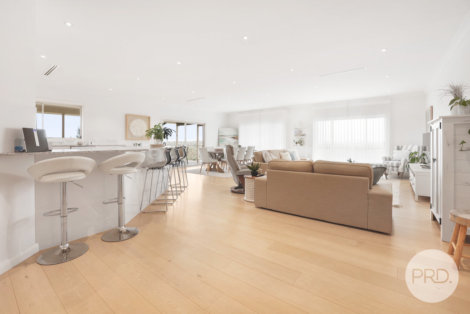 6 Glenview Place TAMWORTH 7