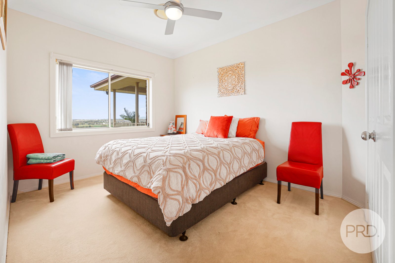 6 Glenview Place TAMWORTH 15