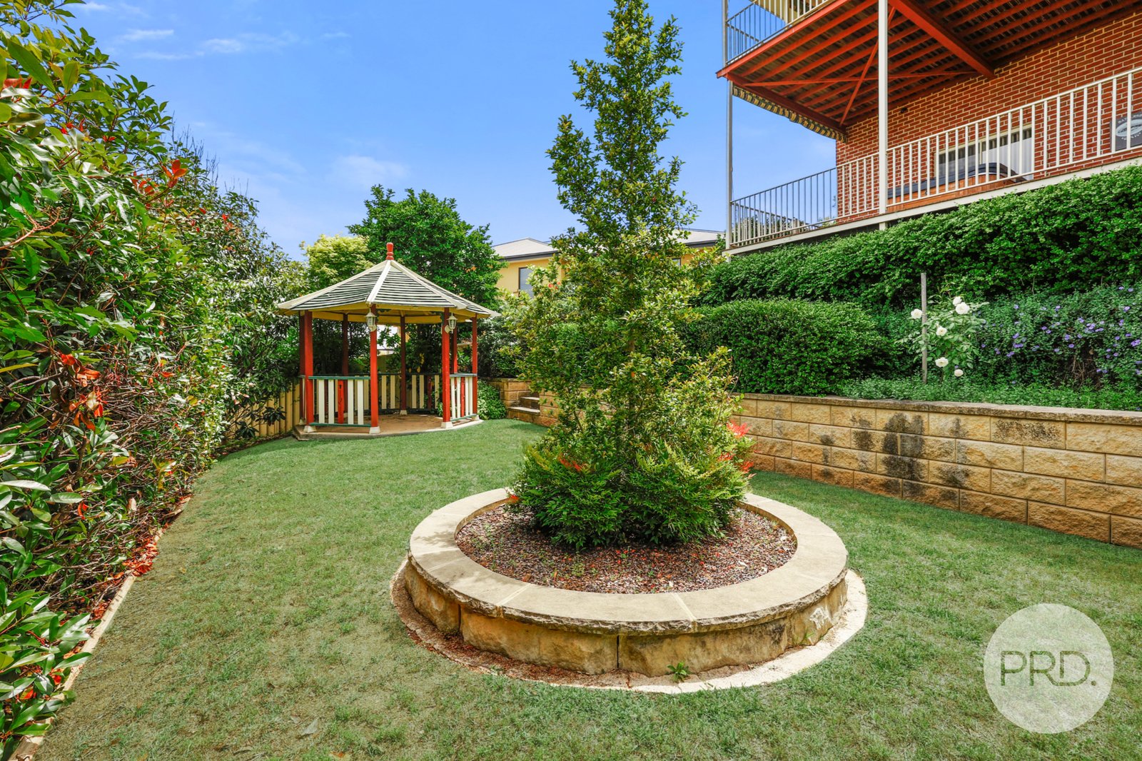6 Glenview Place TAMWORTH 26