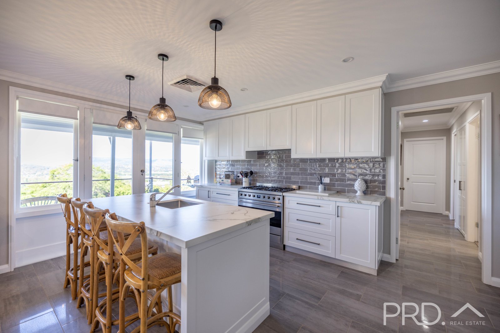 6 Godfrey Street TUMUT 4