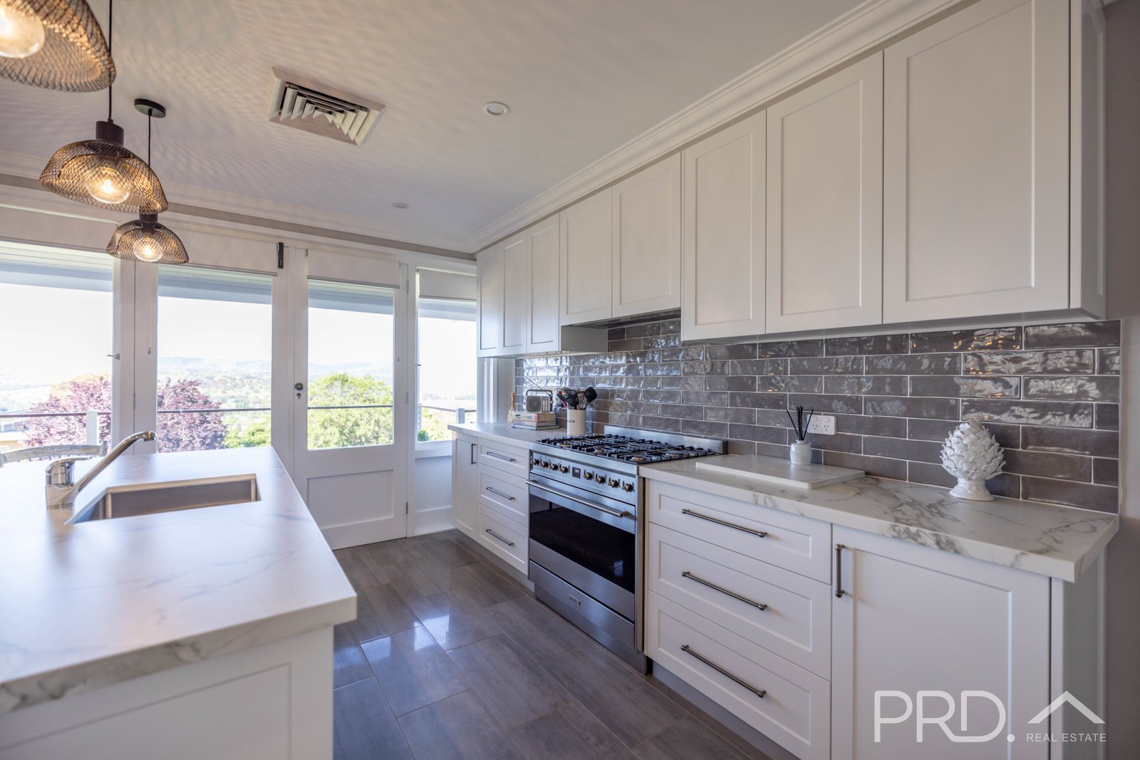 6 Godfrey Street TUMUT 5