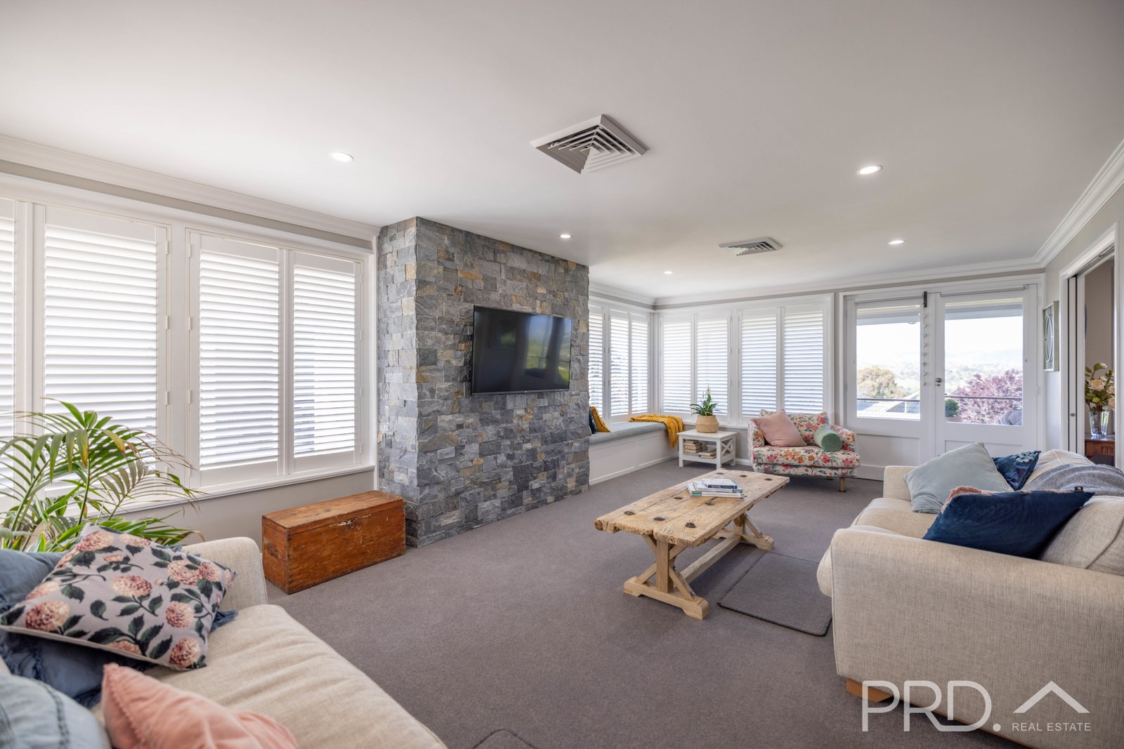 6 Godfrey Street TUMUT 12