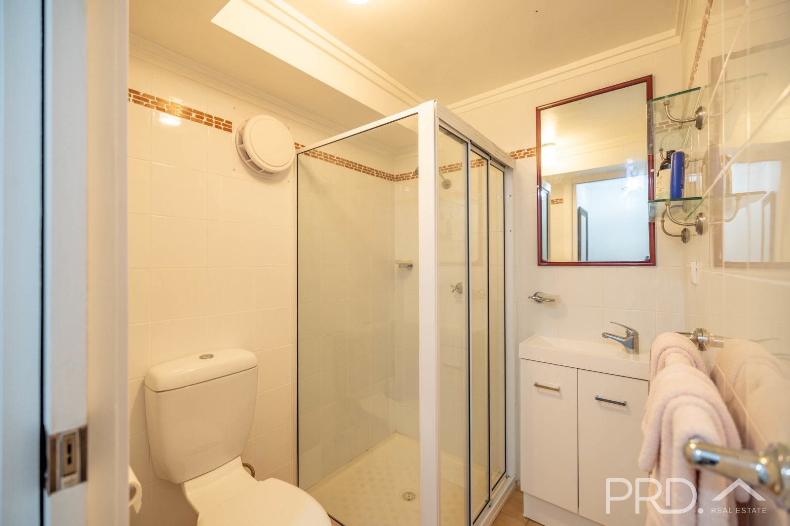 6 Godfrey Street TUMUT 24