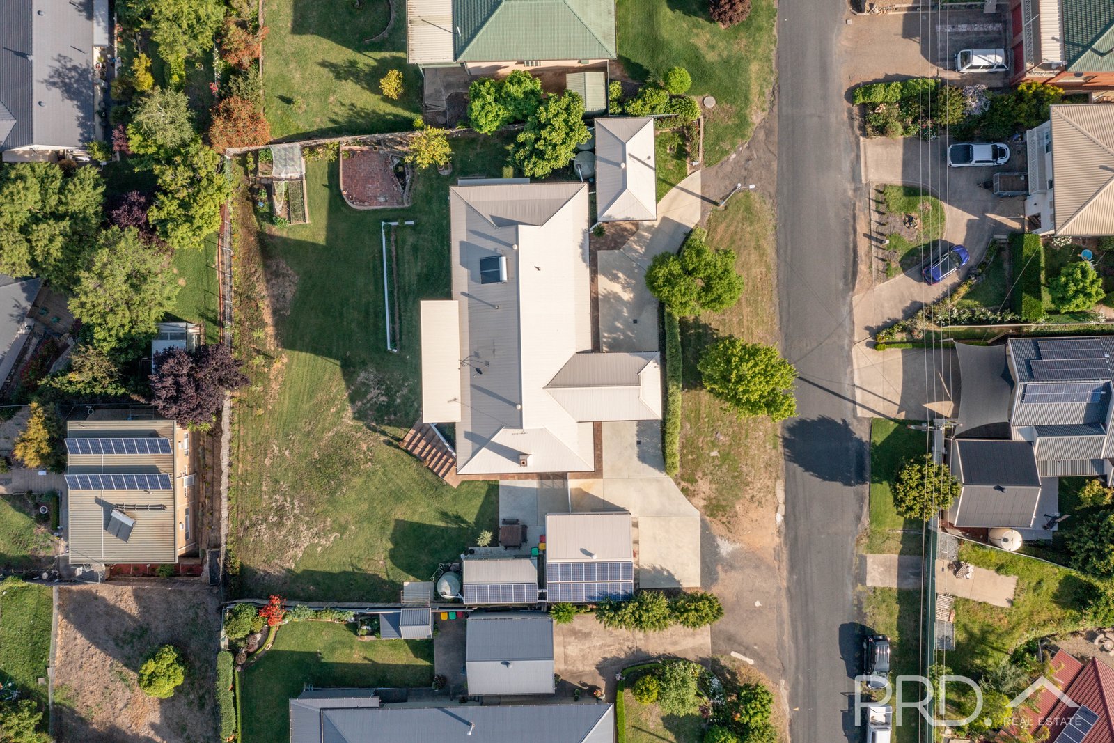 6 Godfrey Street TUMUT 30