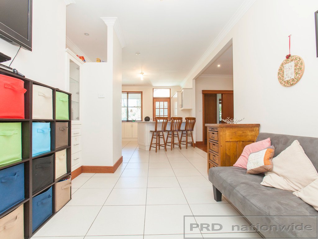 6 Goodlet Street RUTHERFORD 8