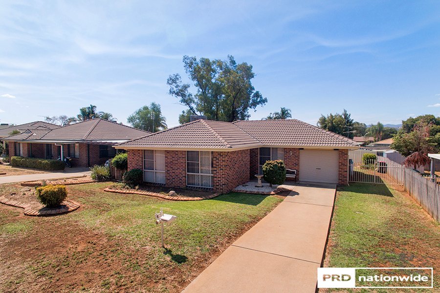 6 Gosse Court TAMWORTH 21