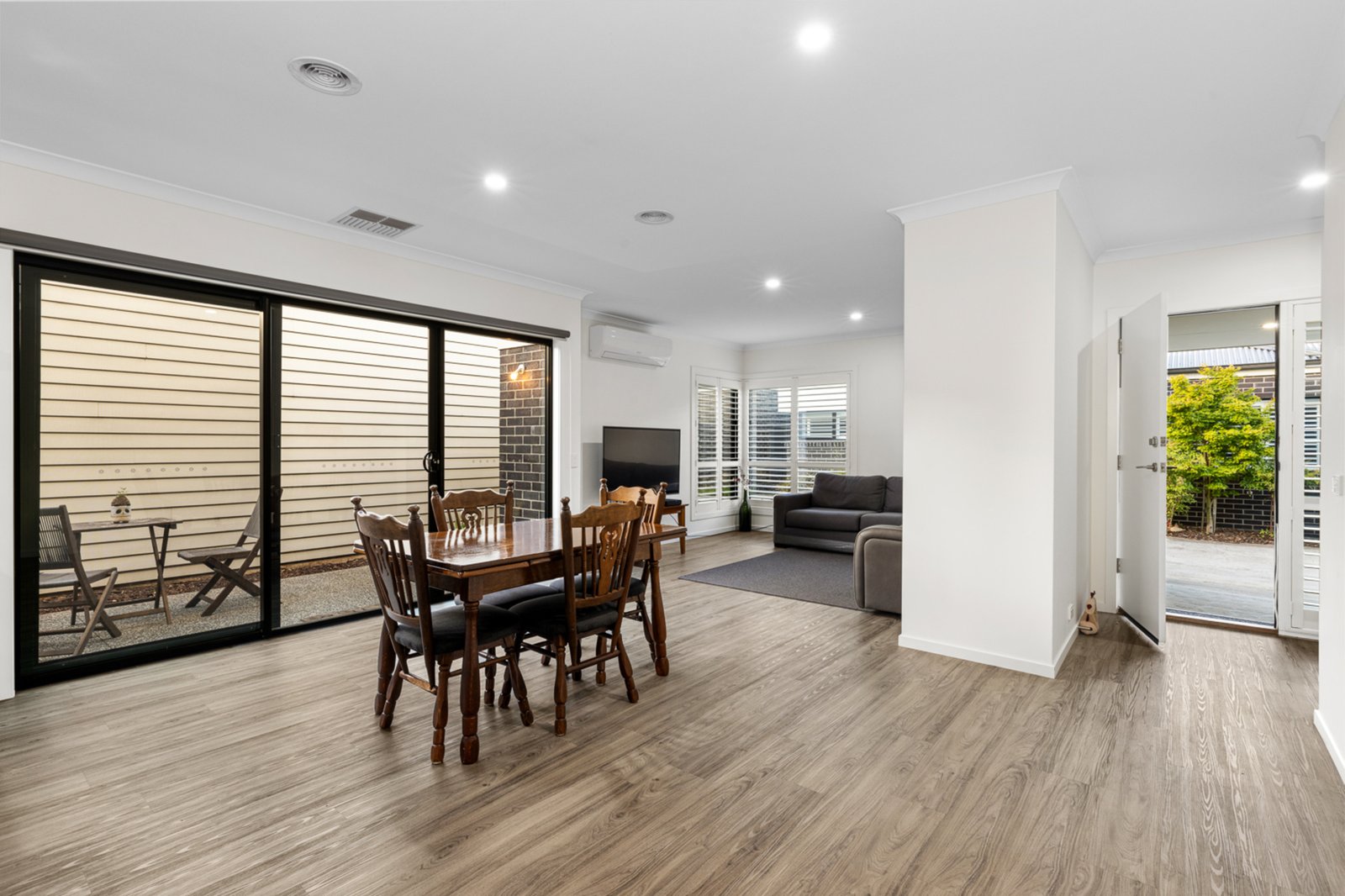 Gallery: 6 Grech Close